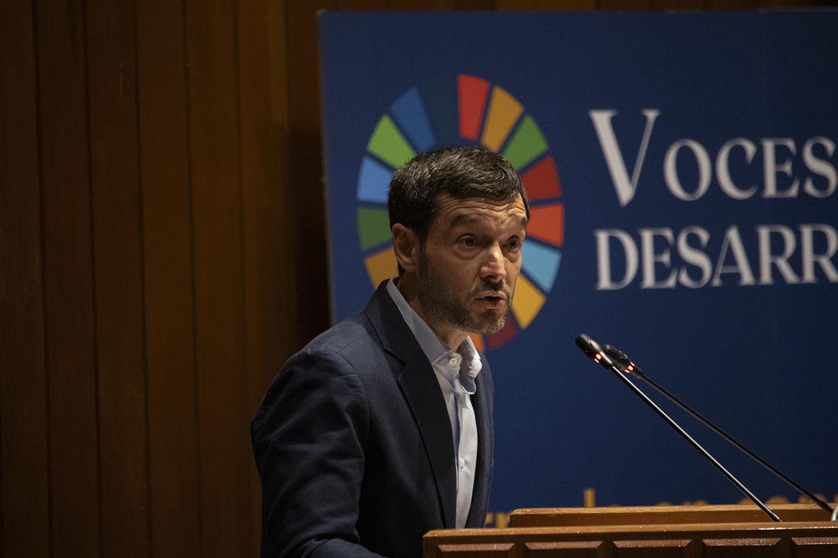 El ministro de Derechos Sociales, Consumo y Agenda 2030, Pablo Bustinduy, durante su intervención en el acto.