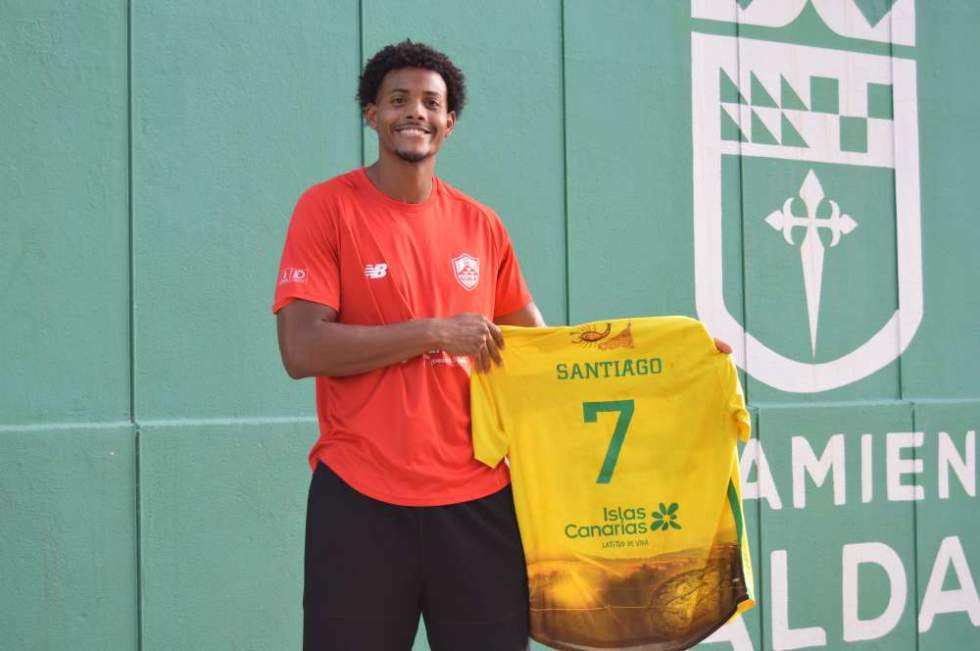 Marvyn Santiago renueva un año más con el Balonmano Gáldar Gran Canaria