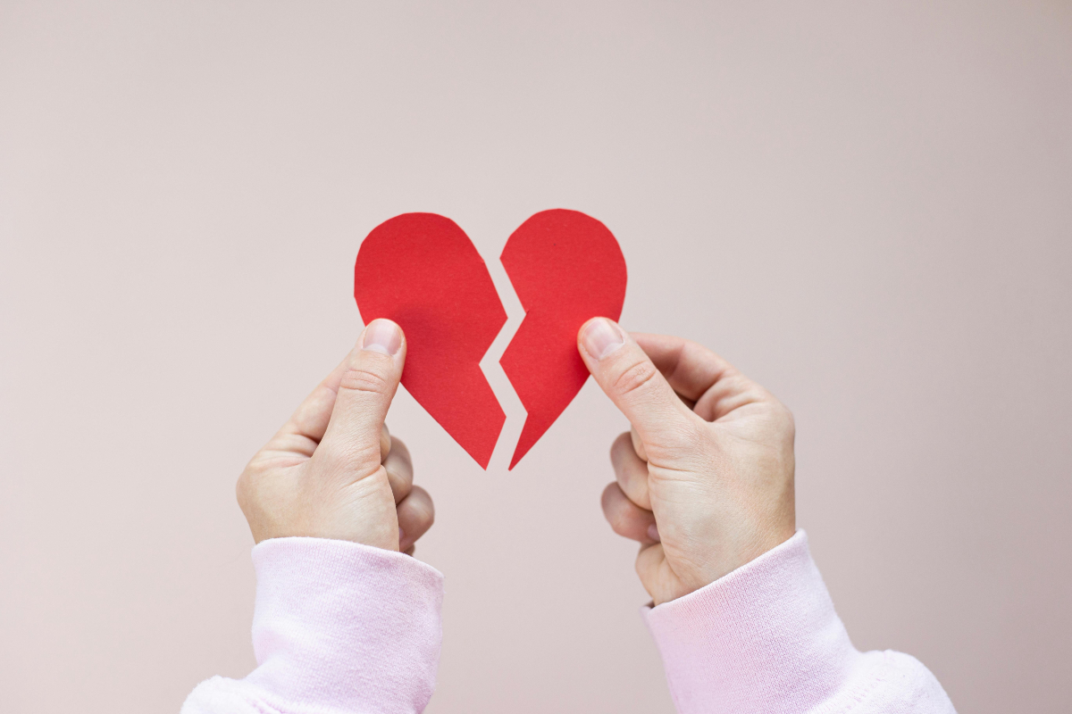 Estrés intenso puede provocar el síndrome del corazón roto, advierte Mayo Clinic