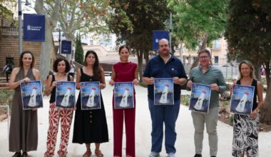 Llegan las hojas a los Jardins de la Misericòrdia con la Setmana del Llibre en Català