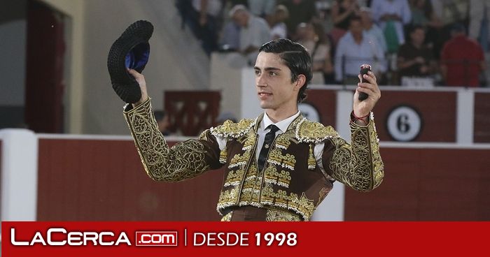 El Mene salva la tarde en Albacete con una gran faena y una oreja en una novillada marcada por la cogida de Alejandro Quesada - Noticias de Feria de Albacete 2025