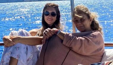 Elena Furiase se lleva de viaje a su madre, Lolita, al idílico lugar que ha marcado su vida para siempre