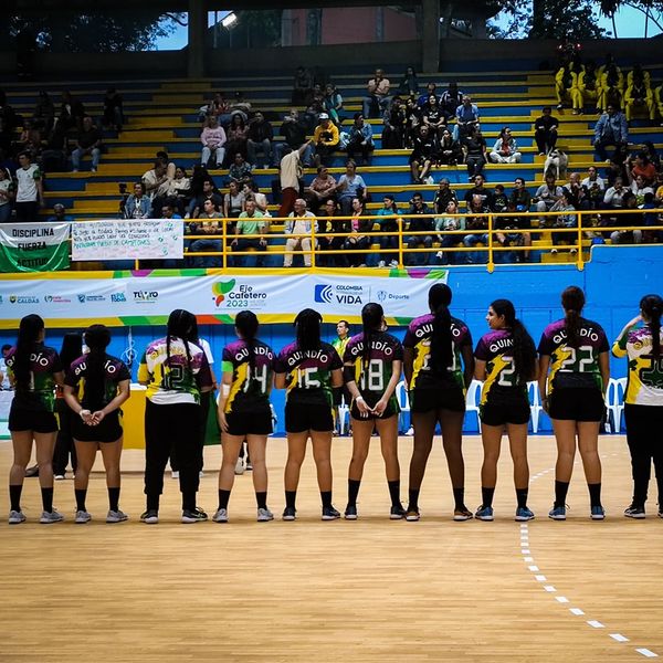 “Esperamos que el Coliseo del Sur vuelva a llenarse para la fiesta”: entrenador de balonmano