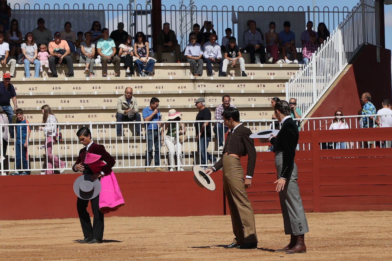 Oreja para Hernández y León en la última clase práctica del Certamen