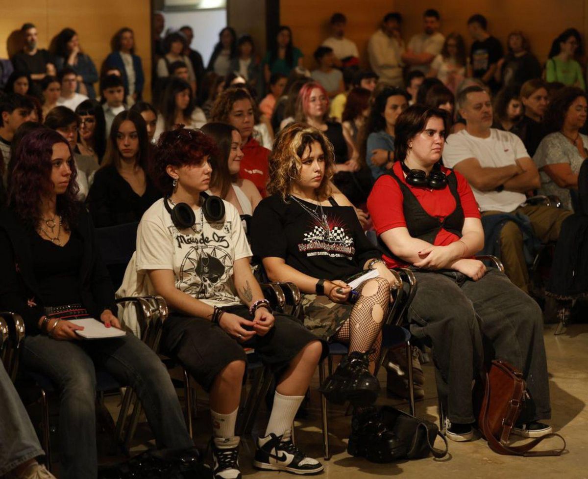 Detalle del alumnado presente ayer en el comienzo del año lectivo.  | LUISMA MURIAS