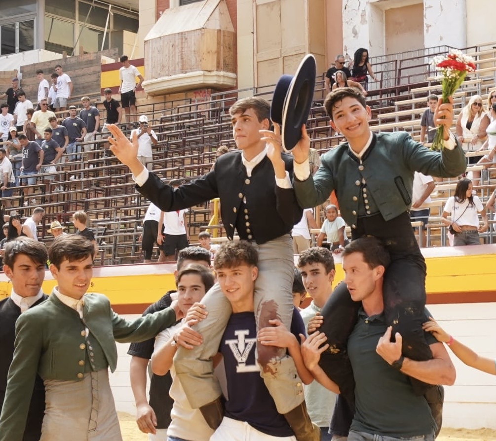 La escuela llena la plaza de Algemesí – Avance Taurino