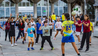 El balonmano toma la plaza Mayor