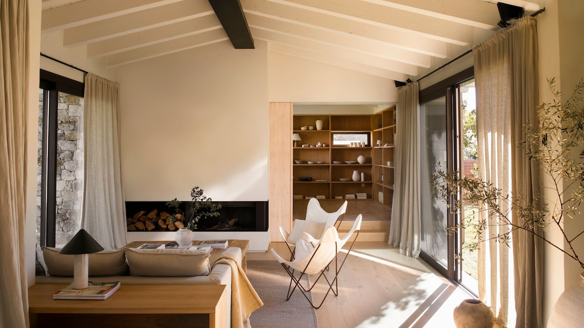 Esta casa en Girona es el refugio de fin de semana que todos desearíamos tener