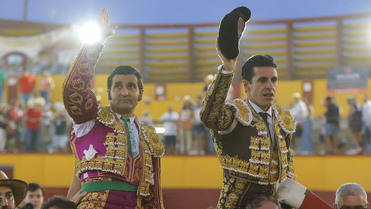 Almodóvar del Campo disfrutaron del arte de Morante y de Talavante