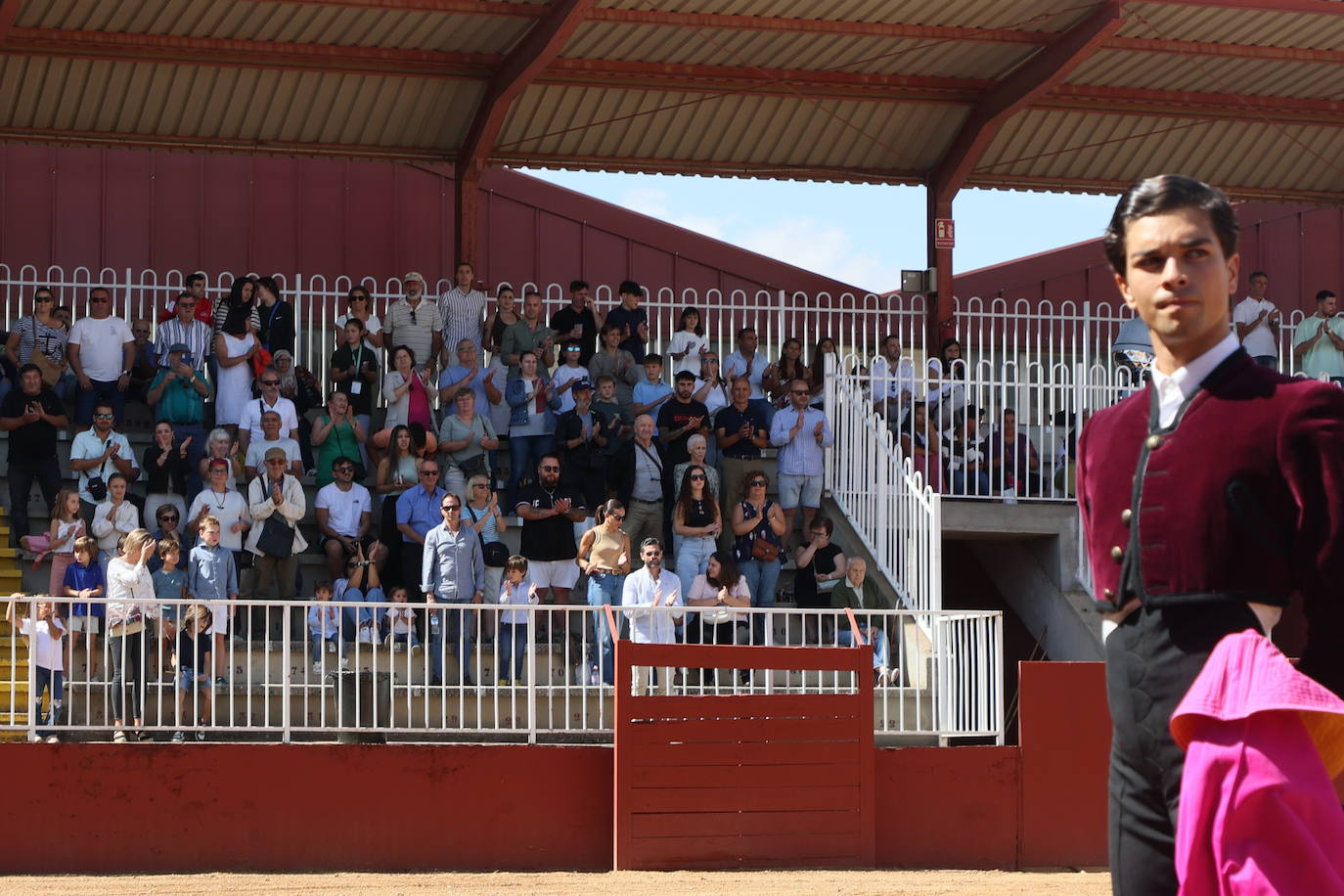 Oreja para Hernández y León en la última clase práctica del Certamen