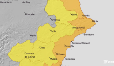 Mapa de la Aemet por avisos por lluvias torrenciales este martes. / Aemet