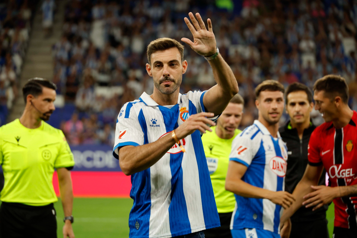Granollers recibe el reconocimiento de la afición del Espanyol