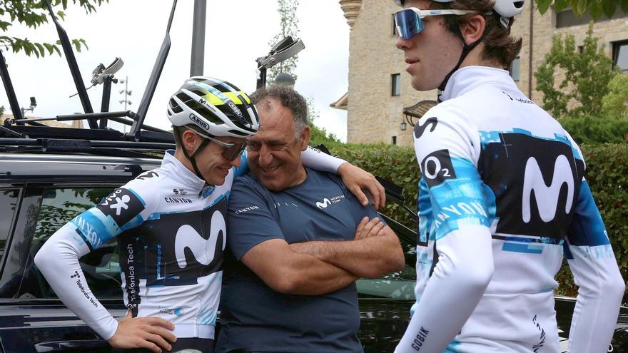 Movistar Team sale a rodar por la Comarca de Pamplona en la jornada de descanso de La Vuelta