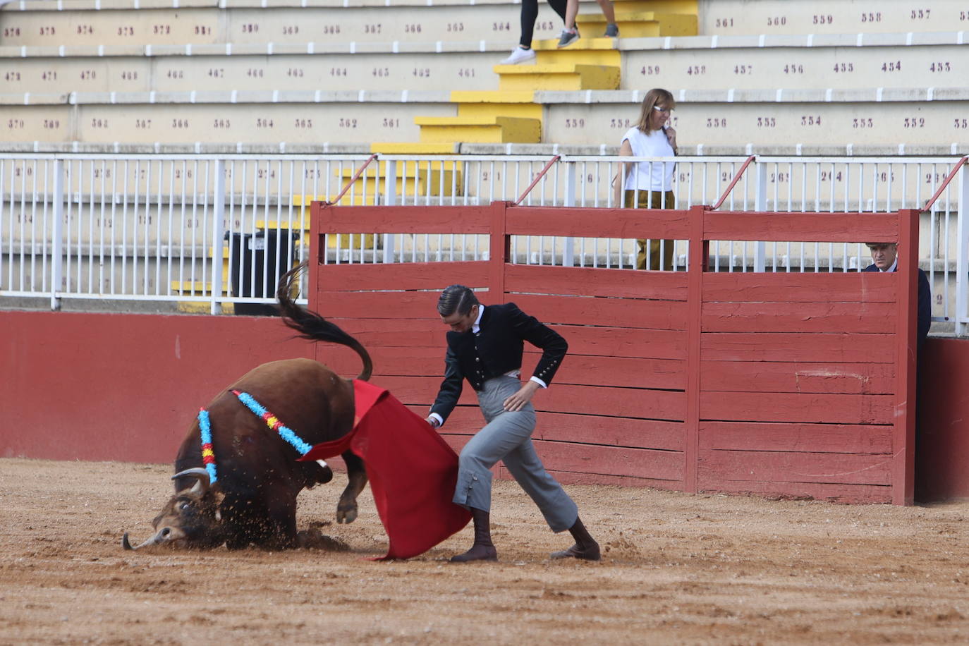 Oreja para Hernández y León en la última clase práctica del Certamen