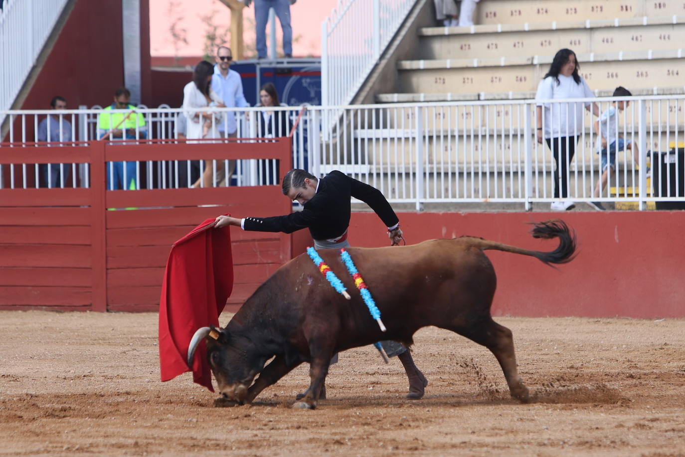 Oreja para Hernández y León en la última clase práctica del Certamen