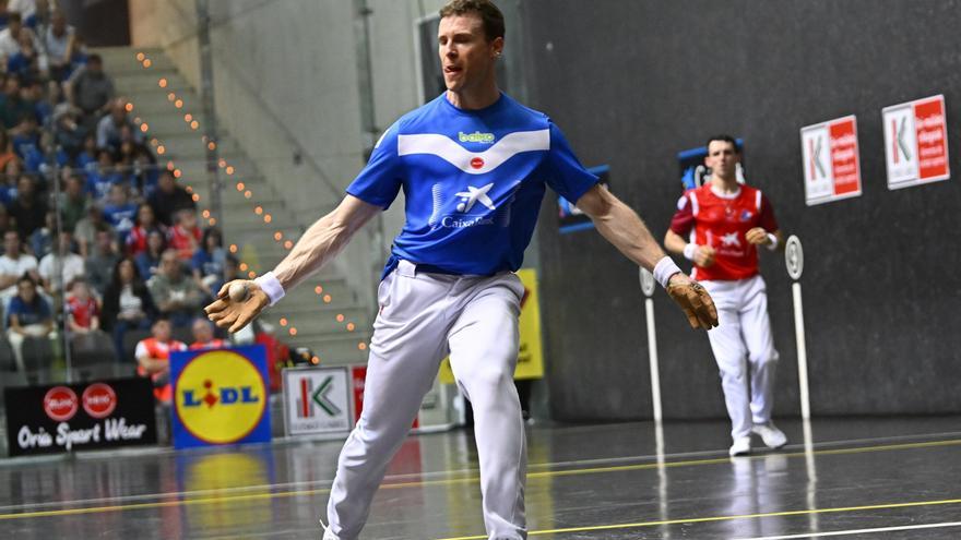 La frontera del saque pasa al cuatro y medio