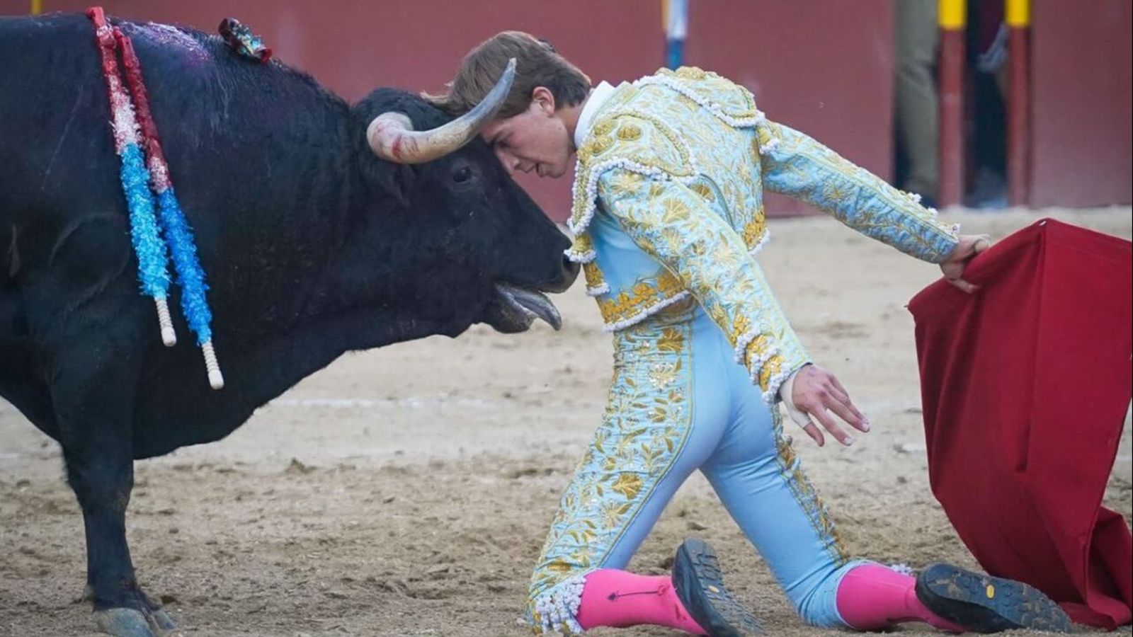 Julio Norte, gran triunfador de la última novillada con picadores de la Feria de La Vid de Oro 2025 al cortar 3 orejas
