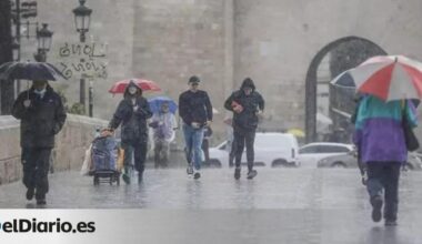 València suspende las clases tras decretarse la alerta roja por lluvias en el litoral de la provincia y el norte de Castellón