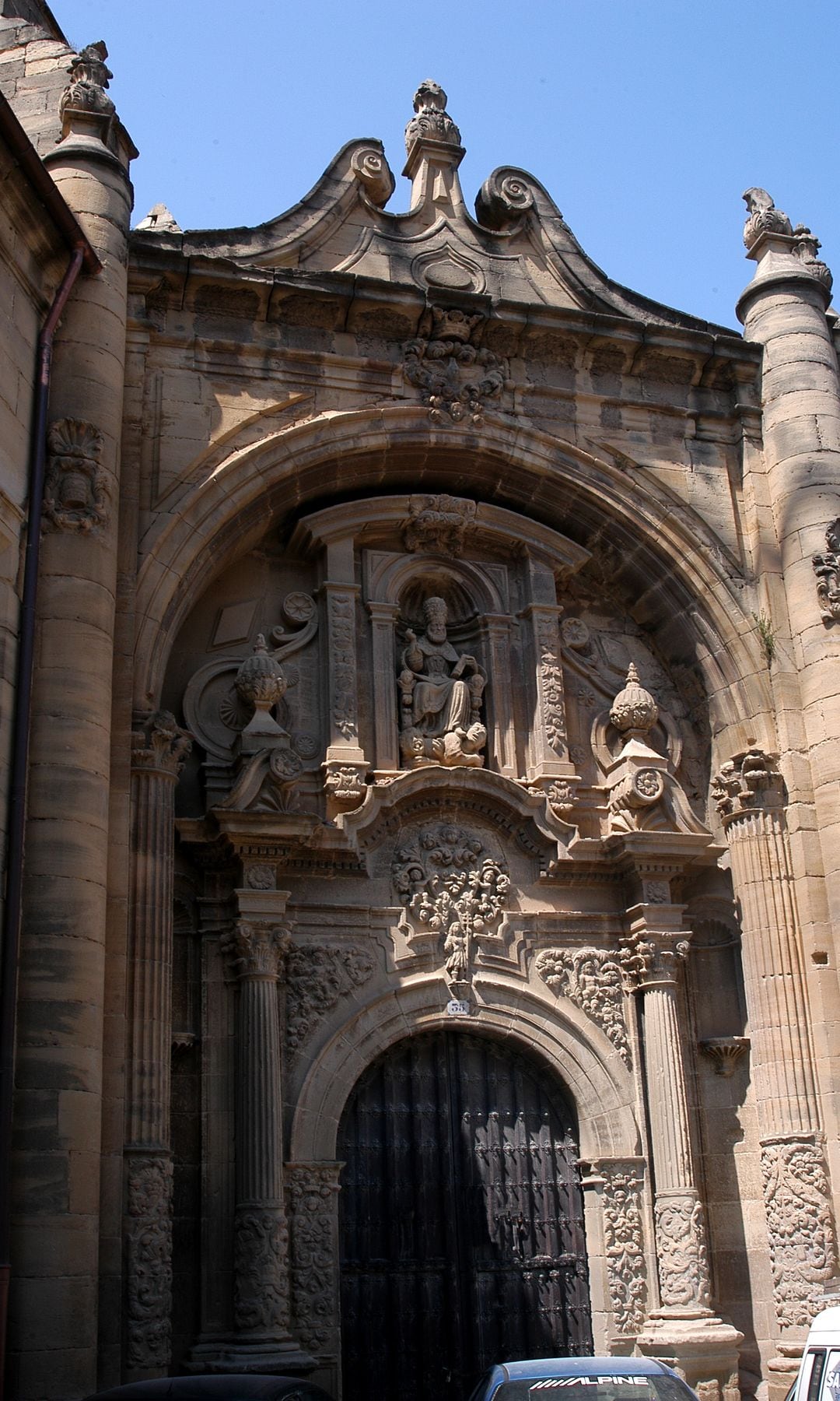 Iglesia de San Pedro, Viana