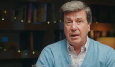 Cayetano Martínez de Irujo se une a Alessandro Lequio contra Mar Flores por su autobiografía
