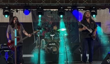 Concierto de rock a cargo del grupo TBMC para celebrar las fiestas