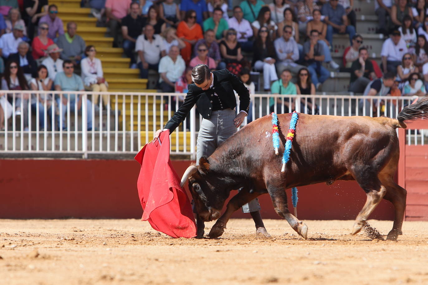 Oreja para Hernández y León en la última clase práctica del Certamen