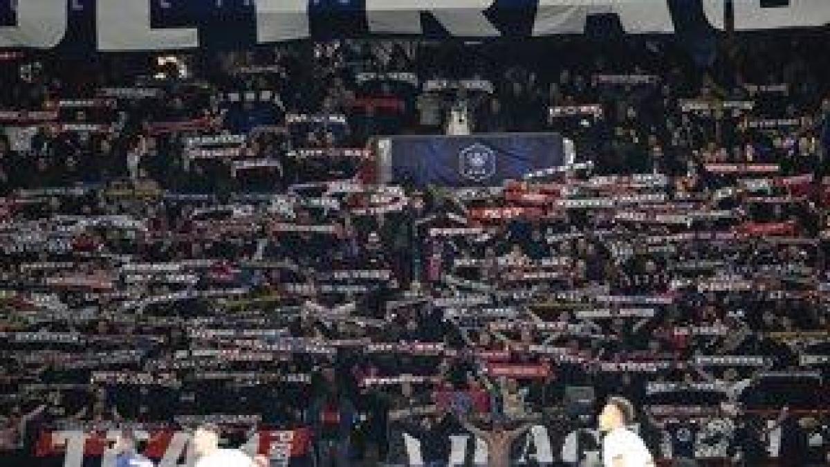 2.700 aficionados del PSG, rumbo a Barcelona