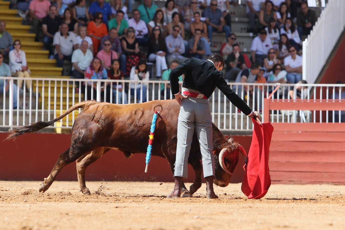 Oreja para Hernández y León en la última clase práctica del Certamen