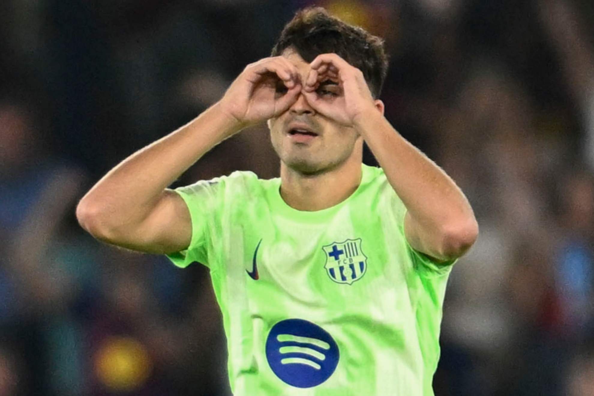 Pedri celebra su gol en el Ciutat de Valencia.