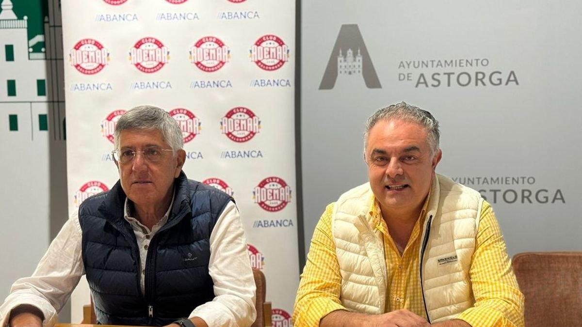 Cayetano Franco y José Luis Nieto durante la presentación del partido Ademar-Nava.