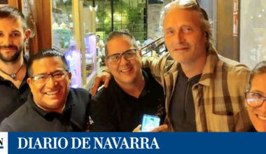 Mads Mikkelsen, el "villano" de la última de Indiana Jones, de cena en un restaurante de Pamplona