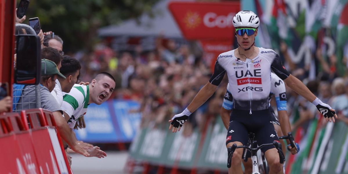 Empieza a filtrarse el contrato de Juan Ayuso con Lidl-Trek tras romper con el UAE Team
