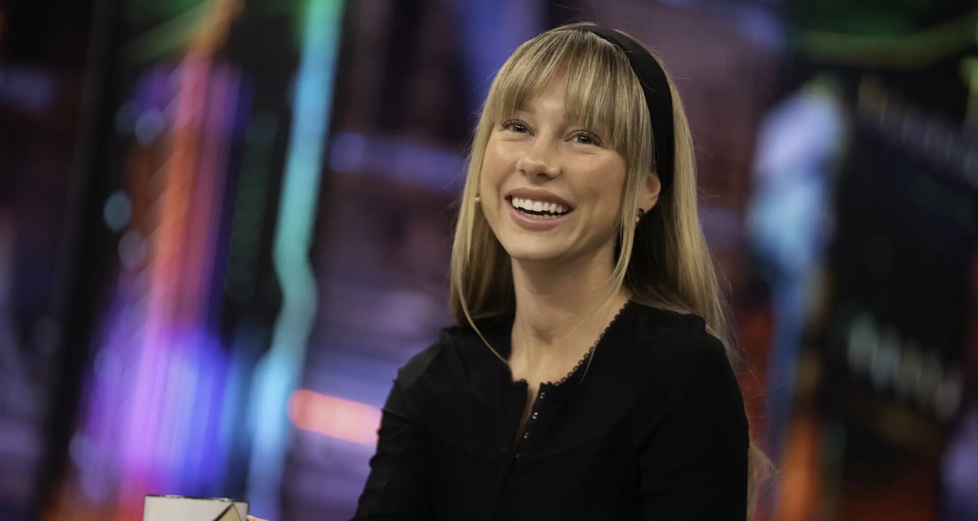 este es el detalle del 'look' de Ester Expósito en 'El Hormiguero' que confirma una de las tendencias del momento