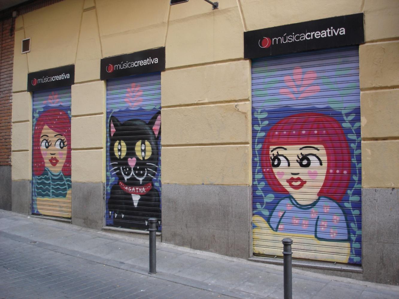 Grafitis en Malasaña.
