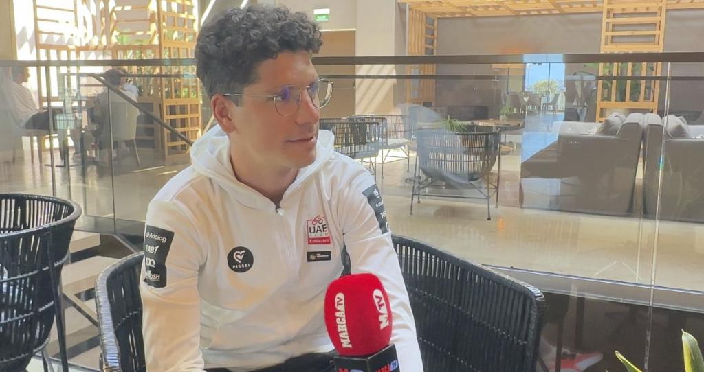 Almeida, durante la entrevista.