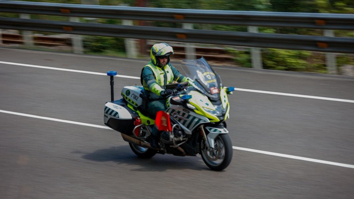 La Guardia Civil despliega un gran operativo en León para la 17.ª etapa de la Vuelta Ciclista a España