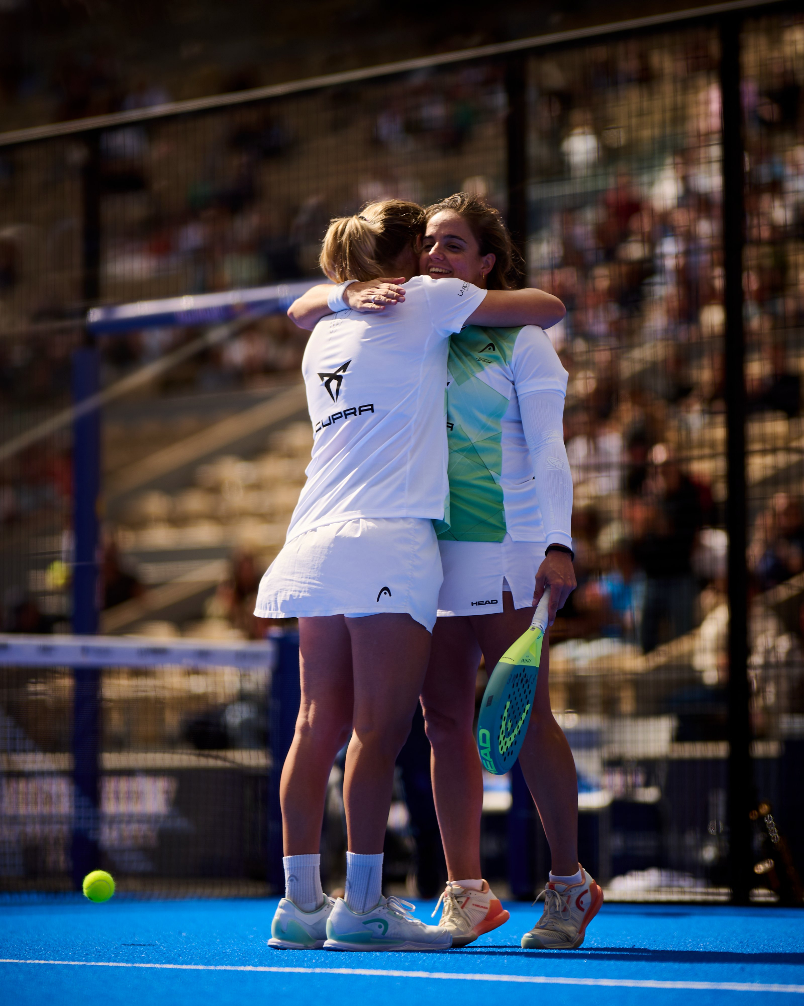 Ari Sánchez y Paula Josemaría se metieron en semifinales del Major de París.