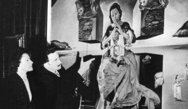 Regresa a Catalunya 'La Madona de Portlligart', el cuadro de Dalí que Pujol renunció a comprar por culpa de una riada