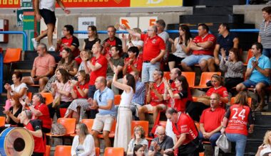 El público volvió a disfrutar con el triunfo de su equipo.