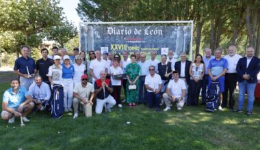 Foto de familia de los premiados en el torneo de golf Diario de León-El Inversor Inquieto, que culminó con la celebración del Pro-Am.