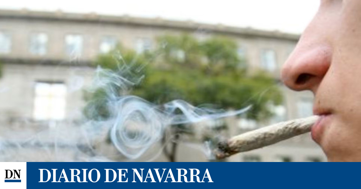 Un estudio demuestra que fumar porros en la adolescencia multiplica el riesgo de sufrir esquizofrenia