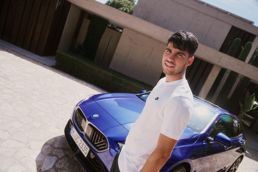 BMW sigue siendo el coche del mejor tenista del momento, Carlos Alcaraz