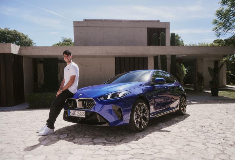 BMW sigue siendo el coche del mejor tenista del momento, Carlos Alcaraz