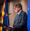 El expresidente de la Generalitat y eurodiputado de Junts, Carles Puigdemont, ofrece una rueda de prensa durante la conferencia inaugural de las jornadas interparlamentarias de Junts per Catalunya, en el Hotel Thon EU, a 5 de septiembre de 2023, en Bruselas (Bélgica). Carles Puigdemont ha reclamado al Estado reconocer la 