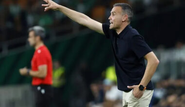 "Era la segunda amarilla de Natan, pero los árbitros nos han dicho que la primera se la habían apuntado a Amrabat"