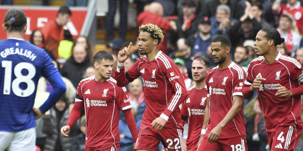 Ni Grealish puede con el Liverpool