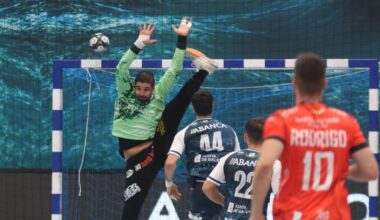 El Abanca Ademar protagonizó un gran debut en Liga frente al BM Cangas.