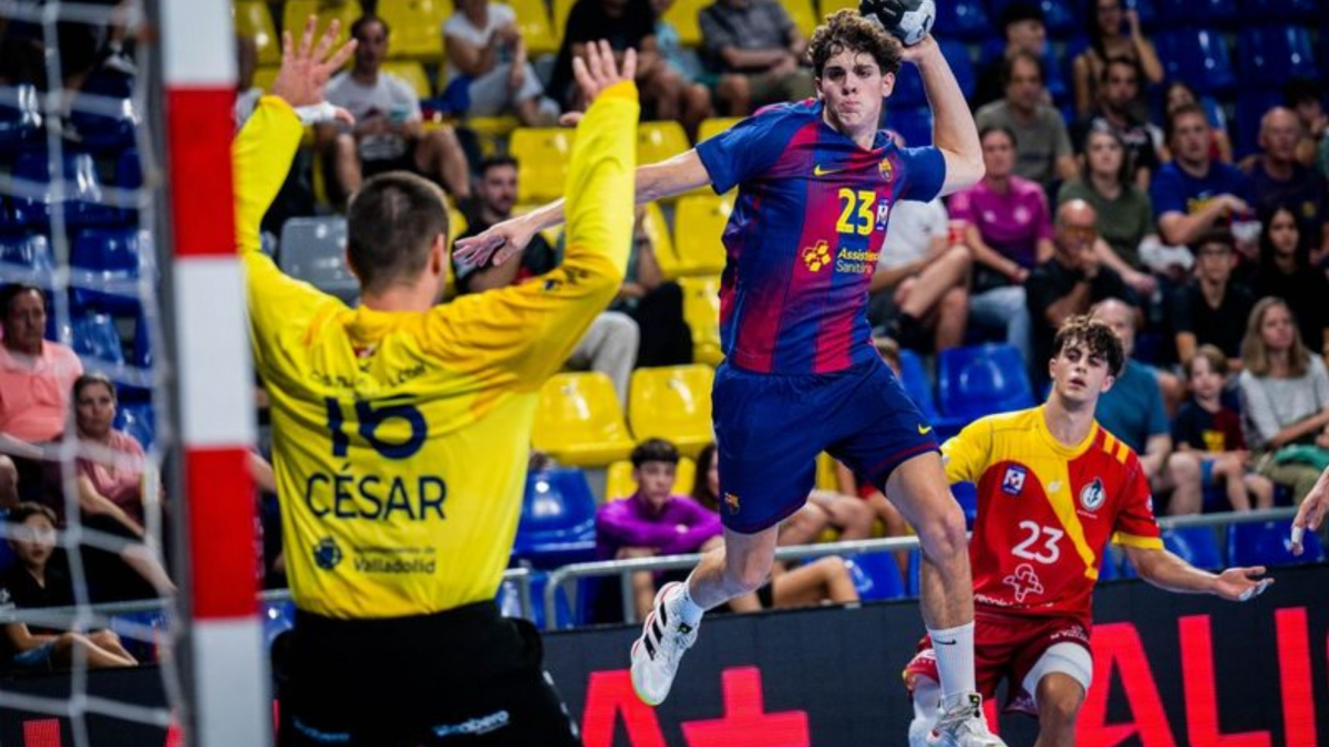 El Barça olvida la derrota europea al ritmo del joven Adrián Sola