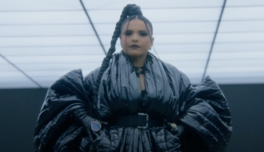 Vassy, la representante de EEUU en el Eurovisión de Putin, se retira a última hora por una "presión política sin precedentes"
