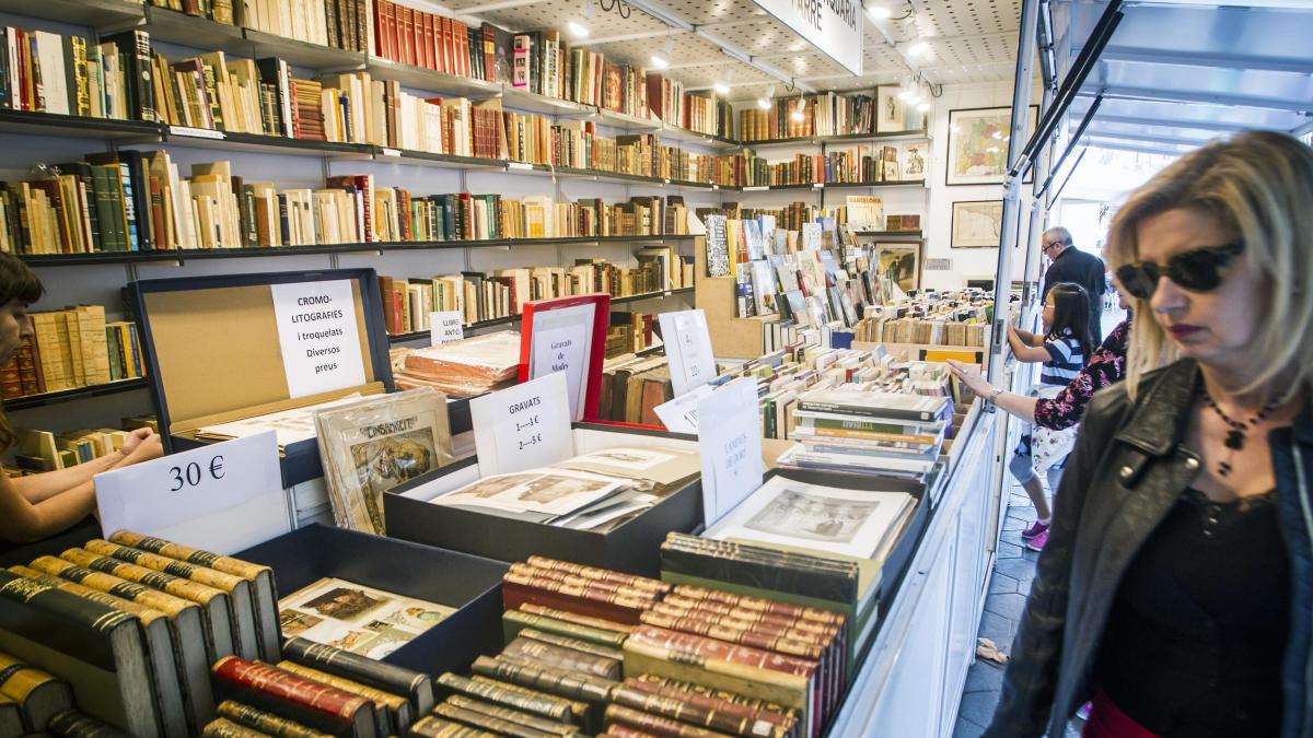 Barcelona y los 1001 tesoros que se pueden hallar en la Fira del Llibre d’Ocasió Antic i Modern